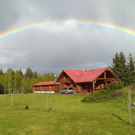 Cariboo Log Guest House Lac La Hache Exteriér fotografie
