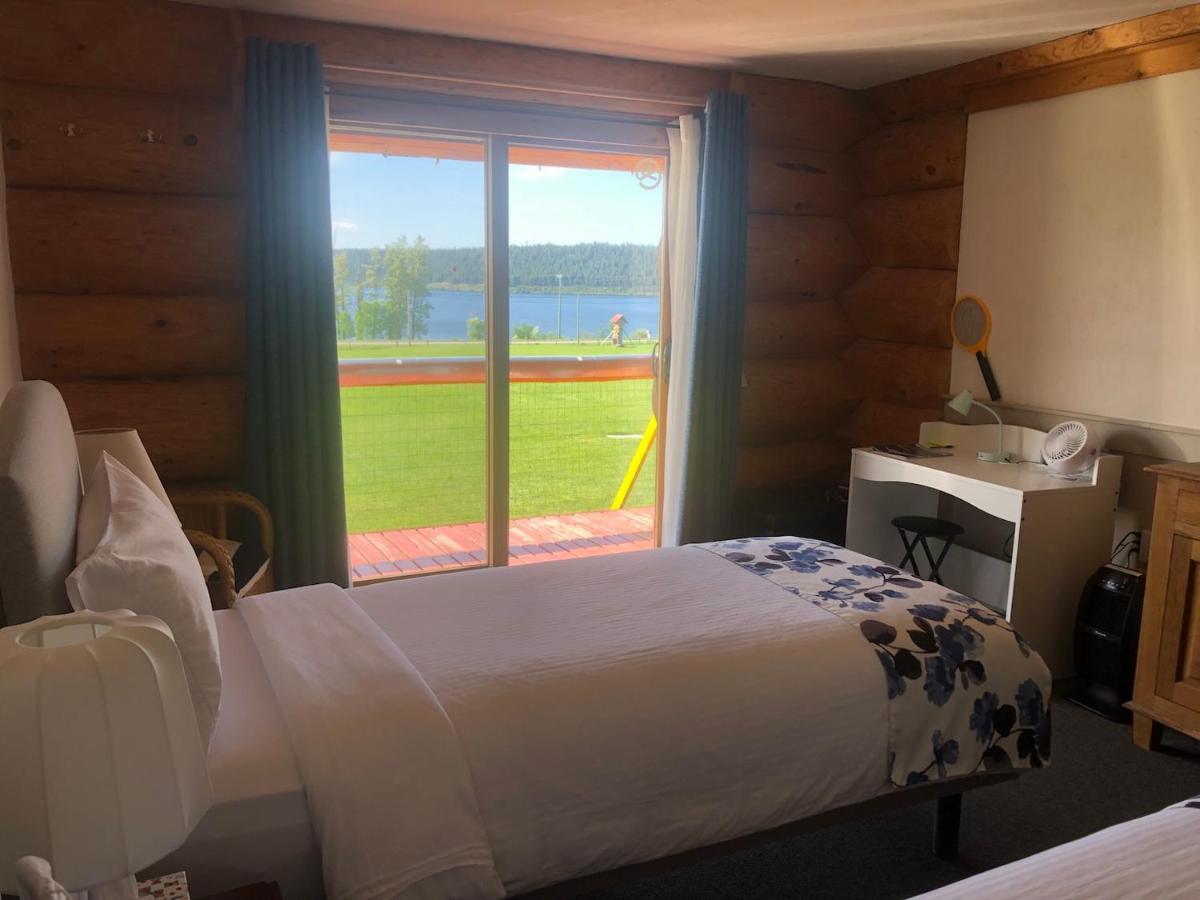 Cariboo Log Guest House Lac La Hache Exteriér fotografie