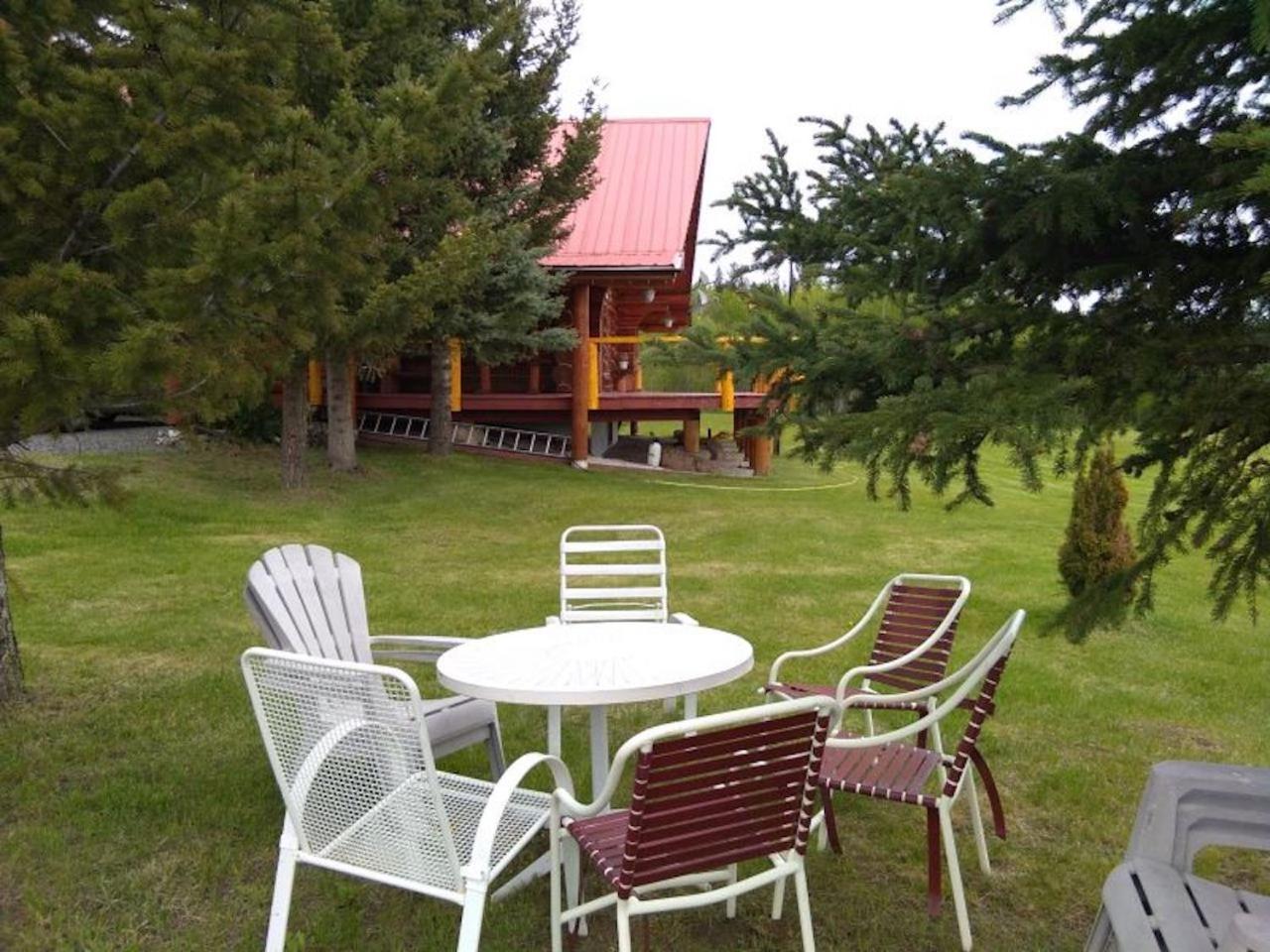 Cariboo Log Guest House Lac La Hache Exteriér fotografie
